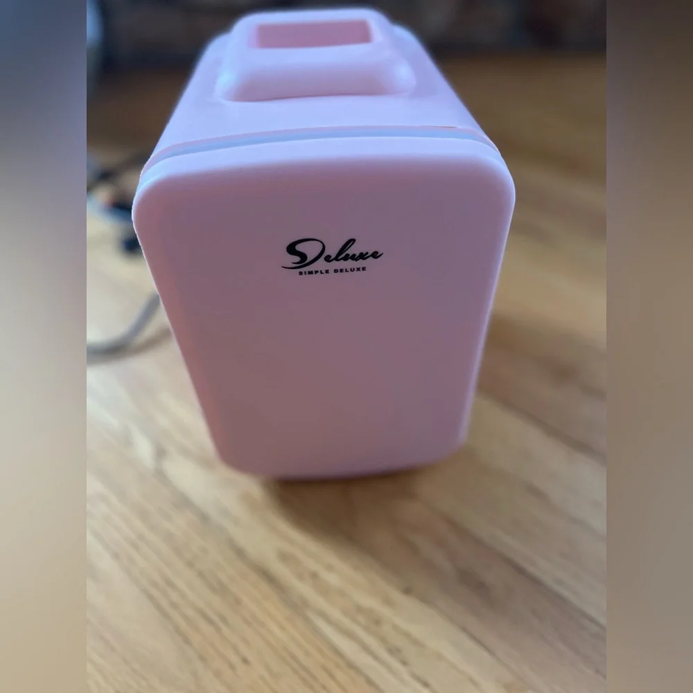 Simple Deluxe Pink Cosmetic or Snack/Soda Mini Fridge